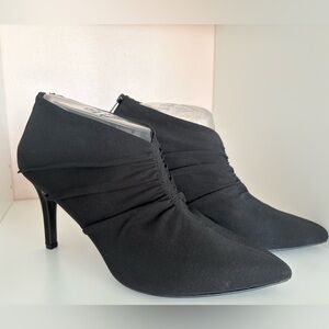 New IMPO Stretch Elegant Black Booties in size 8M